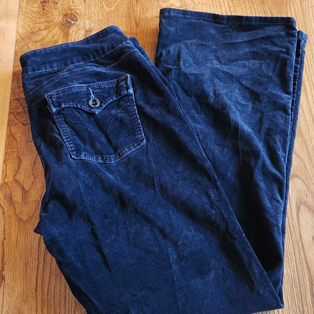 Levi's Slender Boot Cut BLack Corduroy Jeans